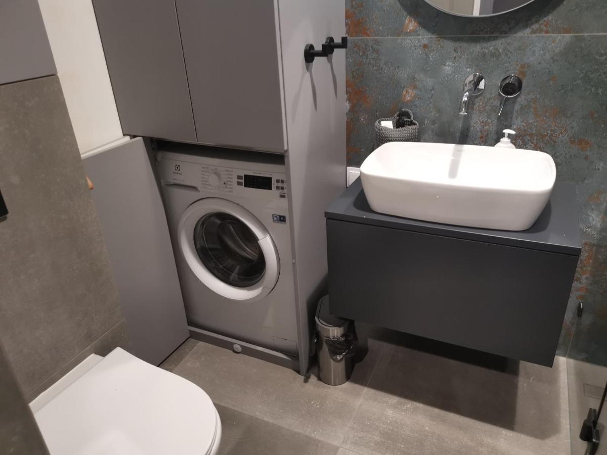 Urban Space Apartament 64 - Free Parking Wroclaw Bagian luar foto
